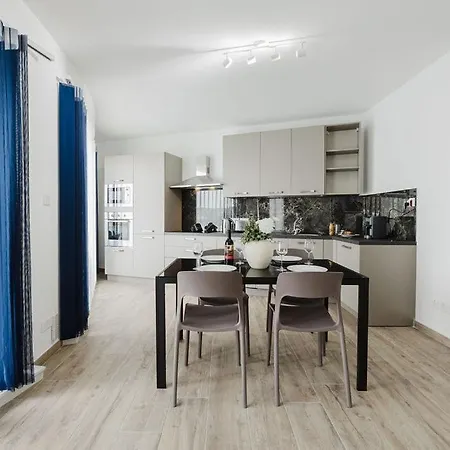 Appartamento Seabreeze Flat 3 By Homely Malta! St. Paul's Bay
