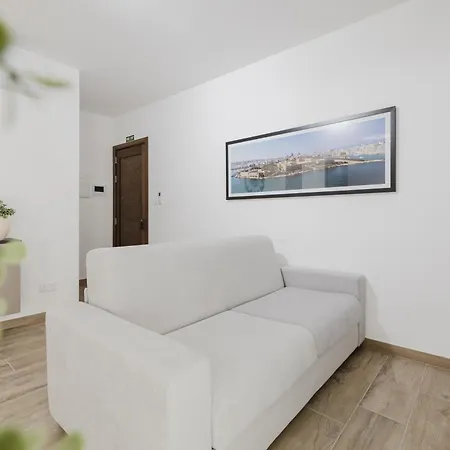 Appartamento Seabreeze Flat 3 By Homely Malta! St. Paul's Bay