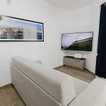 Seabreeze Flat 3 By Homely Malta! *