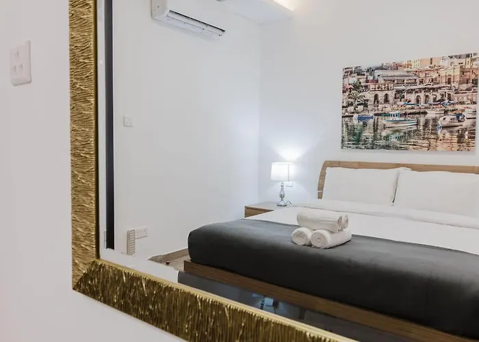 Διαμέρισμα Seabreeze Flat 3 By Homely Malta! *