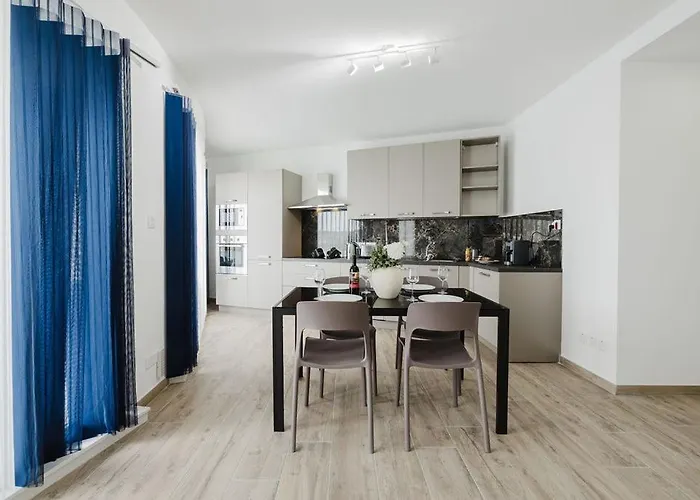 Διαμέρισμα Seabreeze Flat 3 By Homely Malta! Σεντ Πόλς Μπέι