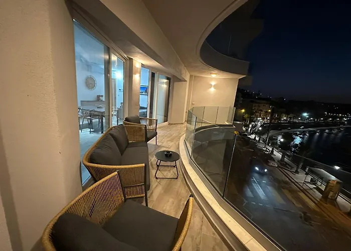 Seabreeze Flat 3 By Homely Malta! *